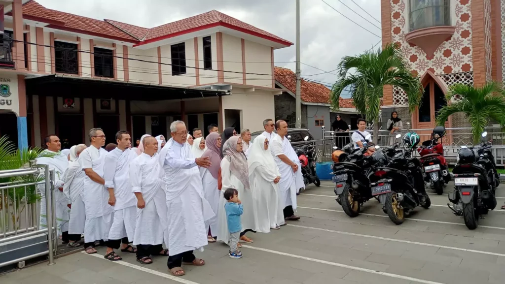 travel cahaya raudhah subang