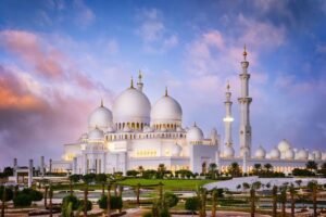Wisata Fotogenik Abu Dhabi Sheikh Zayed Grand Mosque