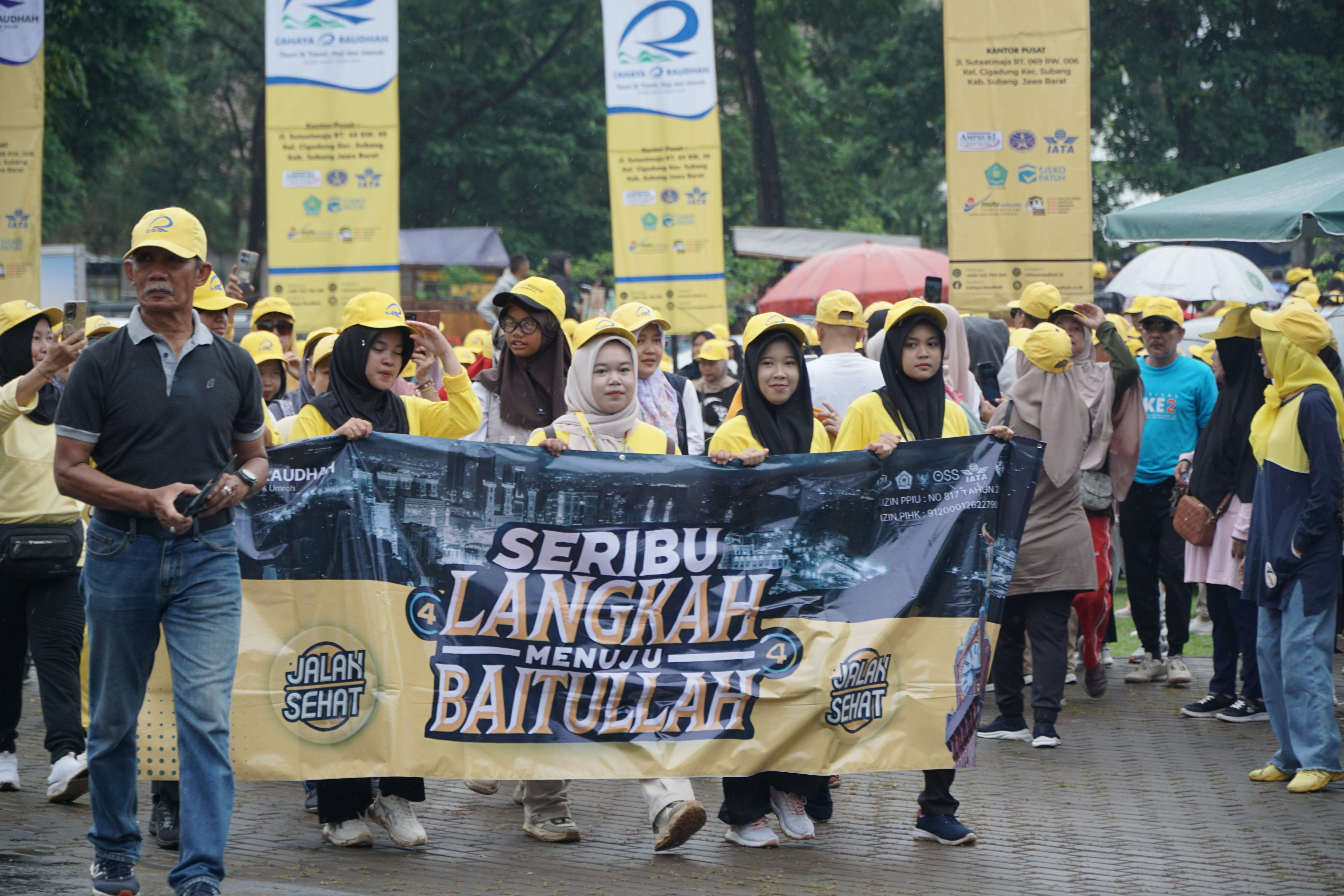 Seribu Langkah Menuju Baitullah : Cahaya Raudhah Bagi-bagi Umroh Gratis dan Ratusan hadiah Menarik